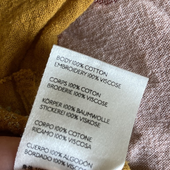 FP Embroidered crop top - Picture 13 of 17